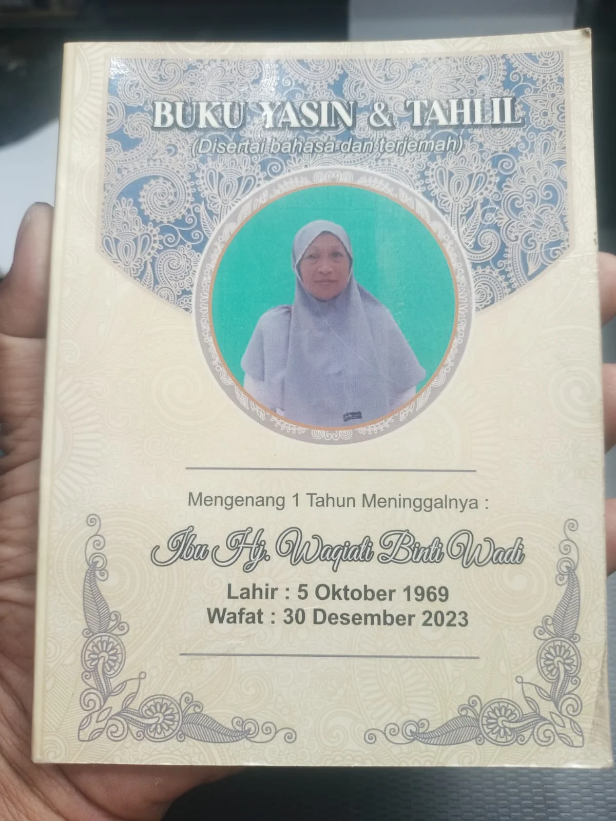 Contoh desain Buku Yasin elegan Mojokerto